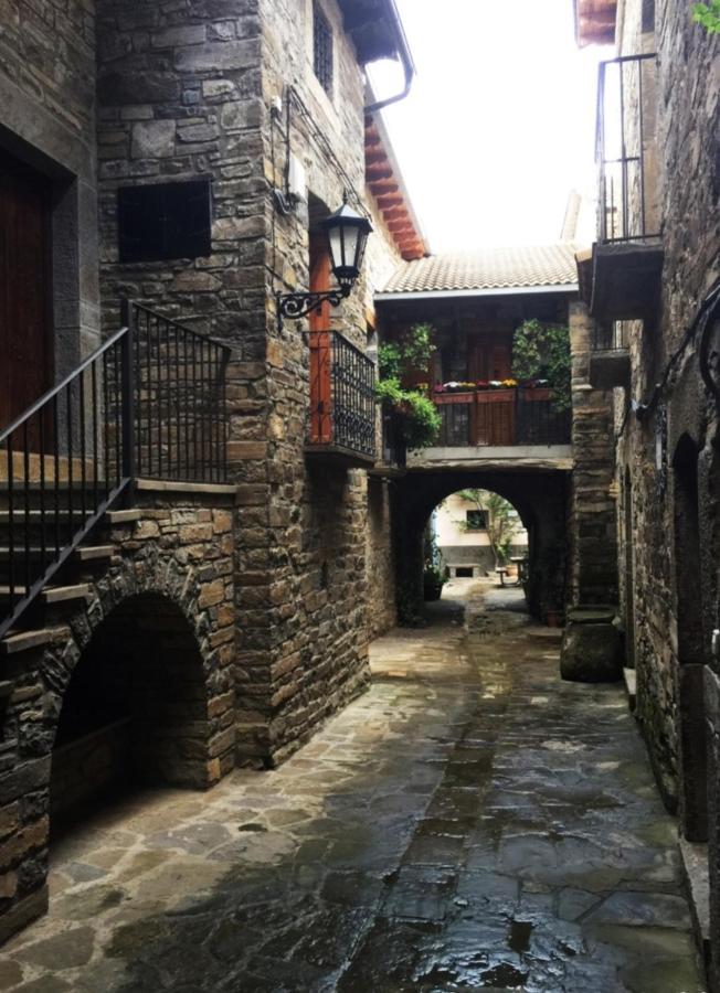 Vistas A La Montana En Un Pueblo Con Encanto. El Pueyo de Araguás Eksteriør bilde